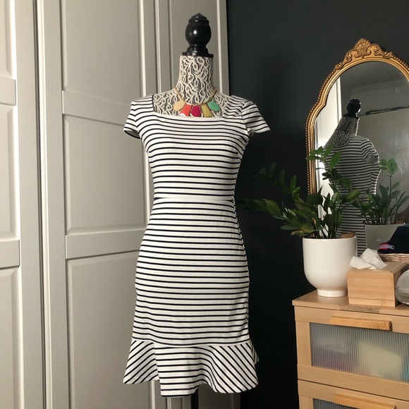 Banana Republic Navy Striped Ponte Flounce Dress sz 0 - Picture 1 of 5